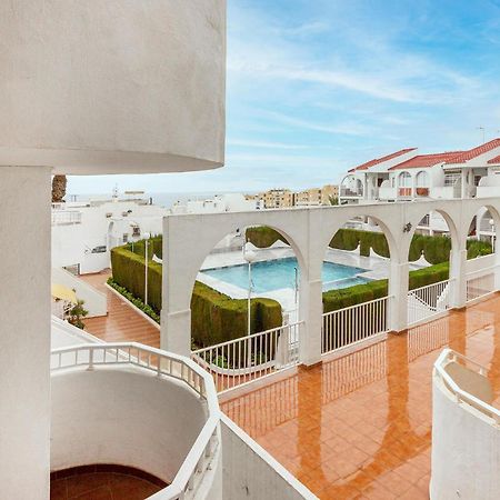 1 Bedroom Cozy Apartment In Torrevieja Exterior foto